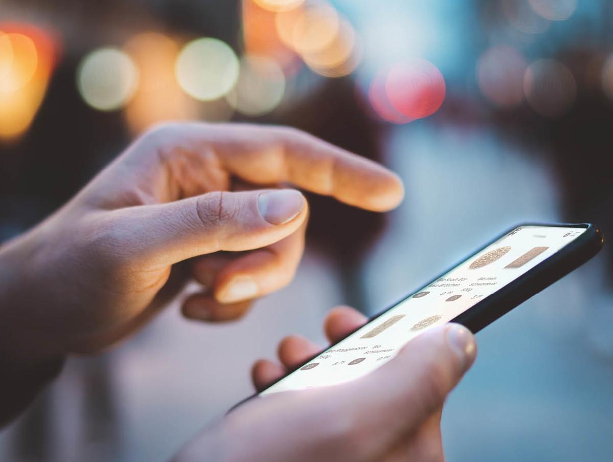 Online bezahlen und in der Filiale abholen.